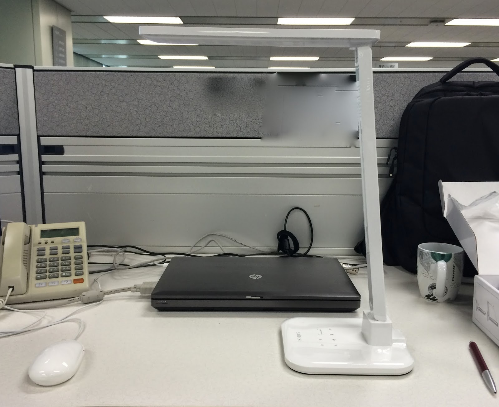 Satechi사 Smart Led Desk Lamp 구입