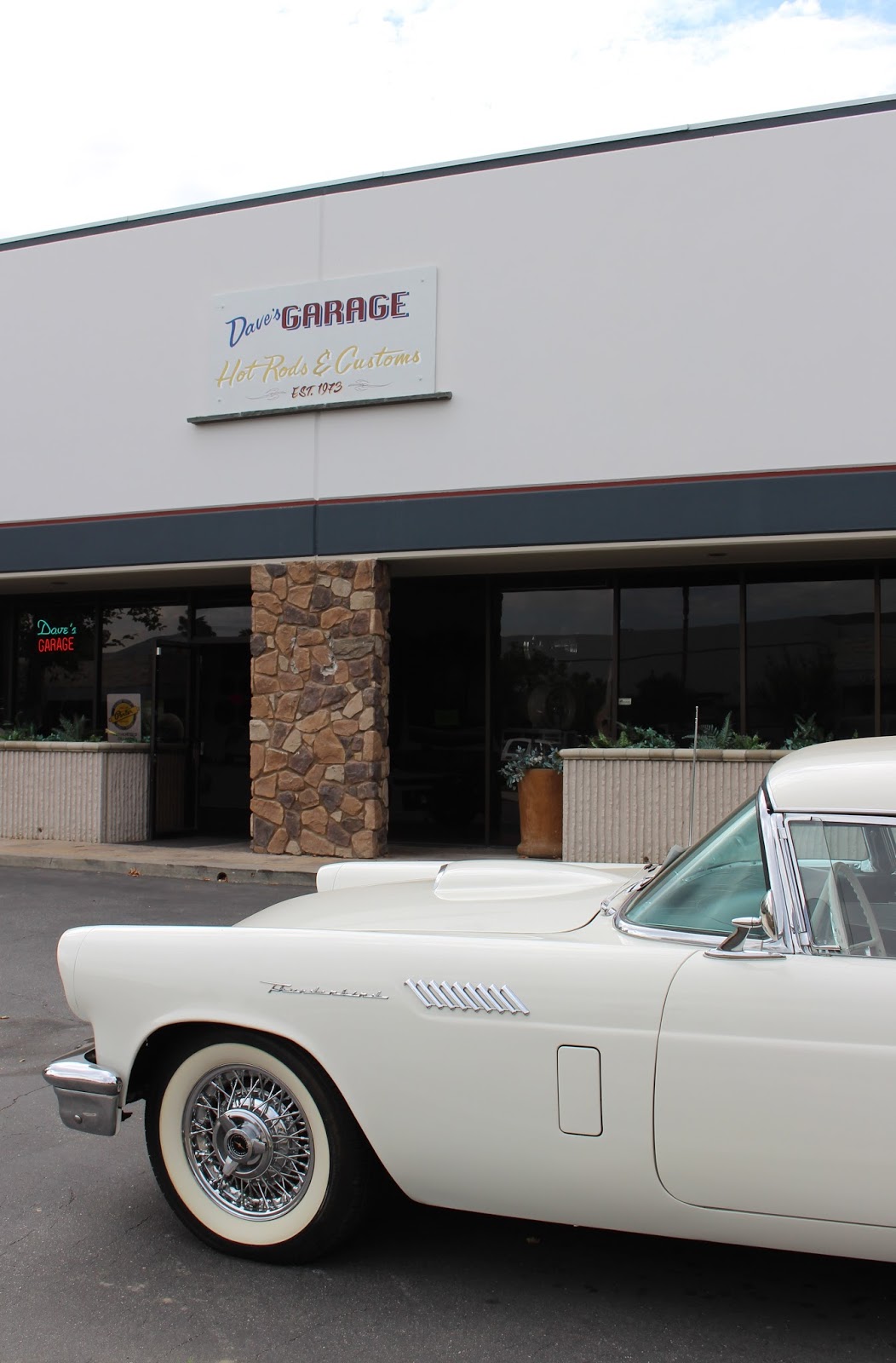 Covering Classic Cars Dealer Spotlight Dave's Garage in Simi Valley, Ca