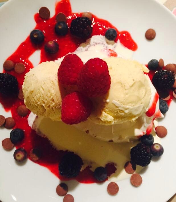 Jo's Blue AGA Meringue Platter