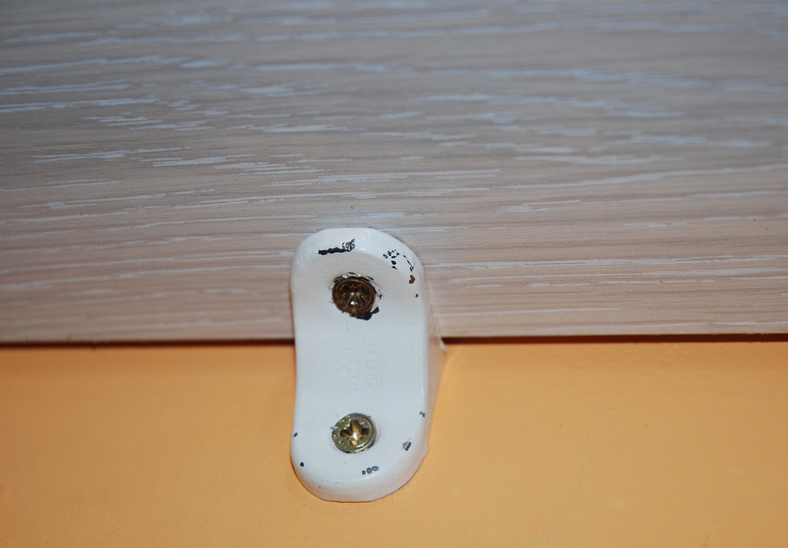 Caballito de cartón: FORRAR ARMARIO EMPOTRADO (Montaje)