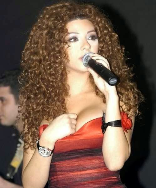 arabian-sexy-hot-singer-dancer-stage-permormer-myriam-fares