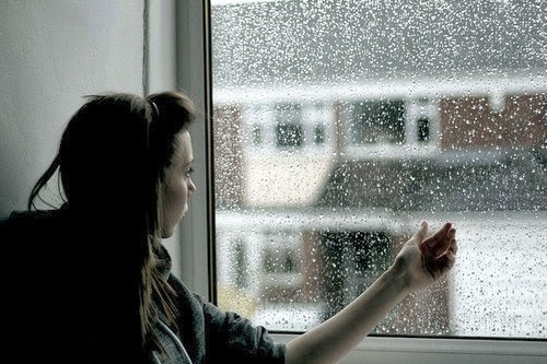 "A vida é como a chuva. Você pode fugir, se esconder ou somente se molhar."