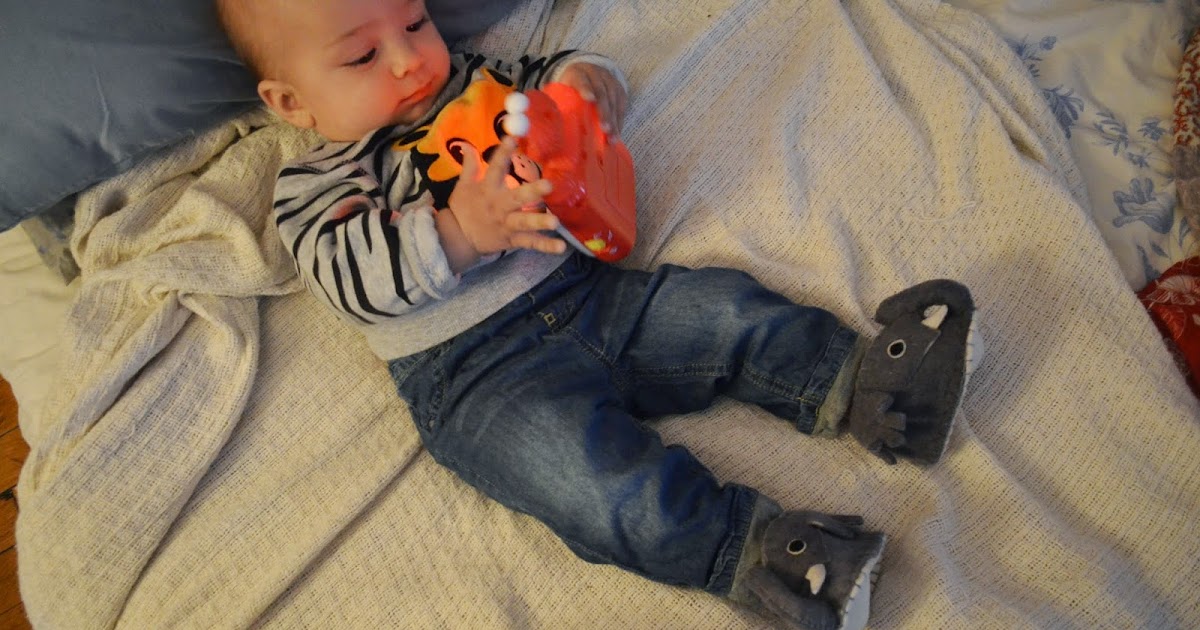 ♥ baby needs a new pair of shoes. a glimpse of glamour.