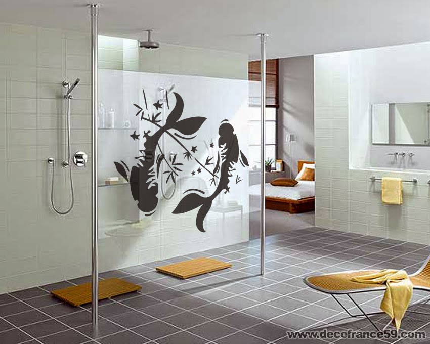 un sticker mural d'atmosphere zen avec des poissons koi japonais sticker valable pour décorer une salle de bain aussi