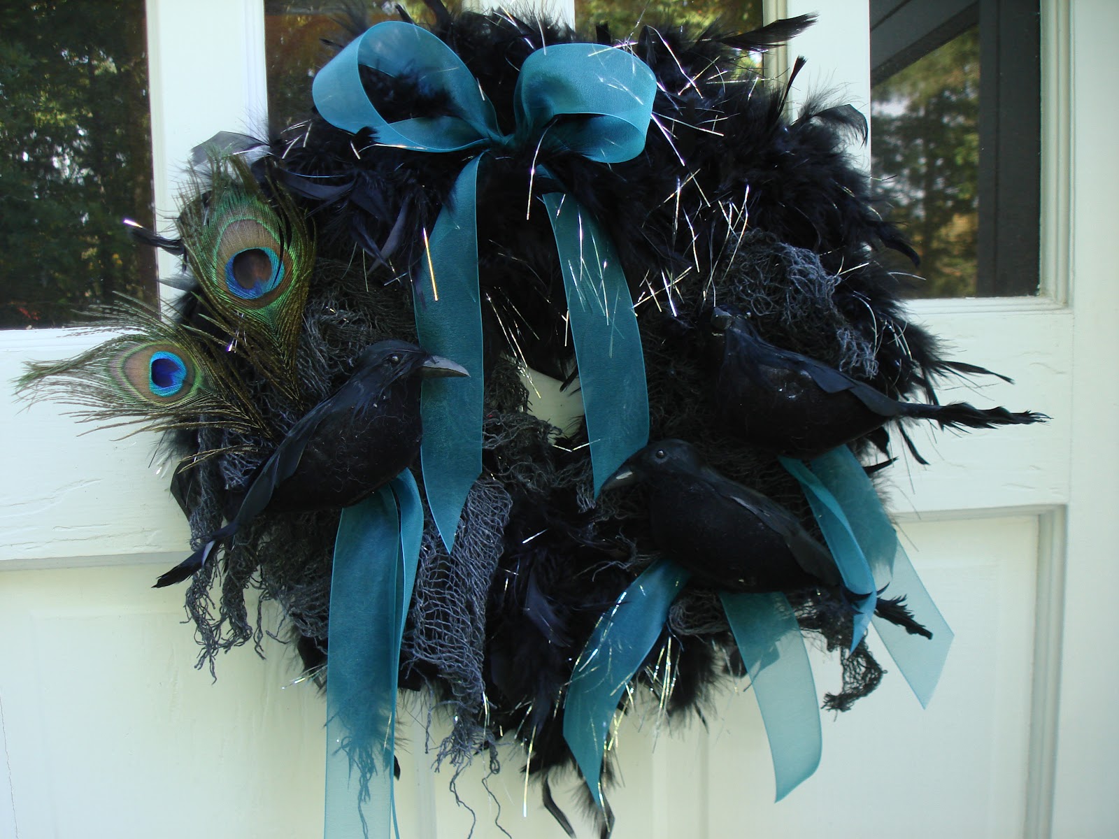 Homespun Luxe Black Feather WreathJust in Time for Halloween!