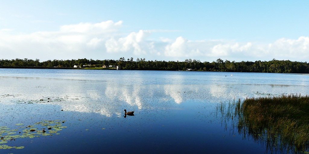 Australian Adventures Natural, Cultural information and photos! Lake