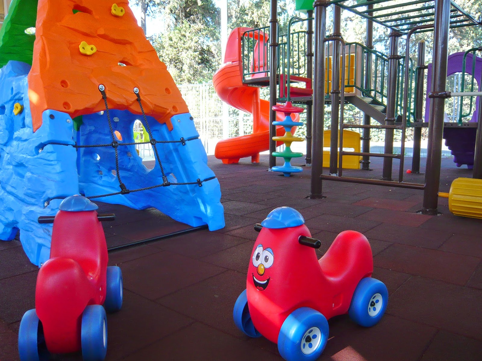 Kids have Fun in Cyprus Bubble Bubble Kids World Nicosia – Sweet