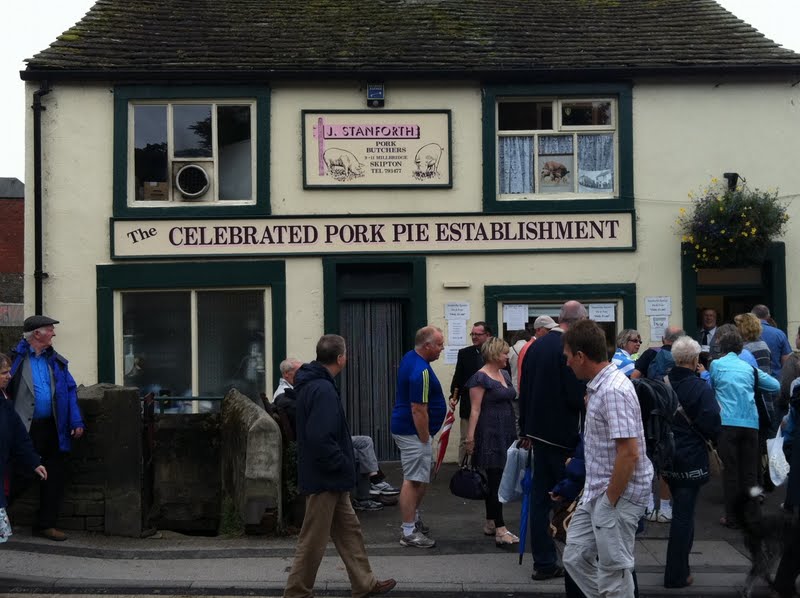 Food and Biscuits Saturday Skipton to Leeds pub crawl