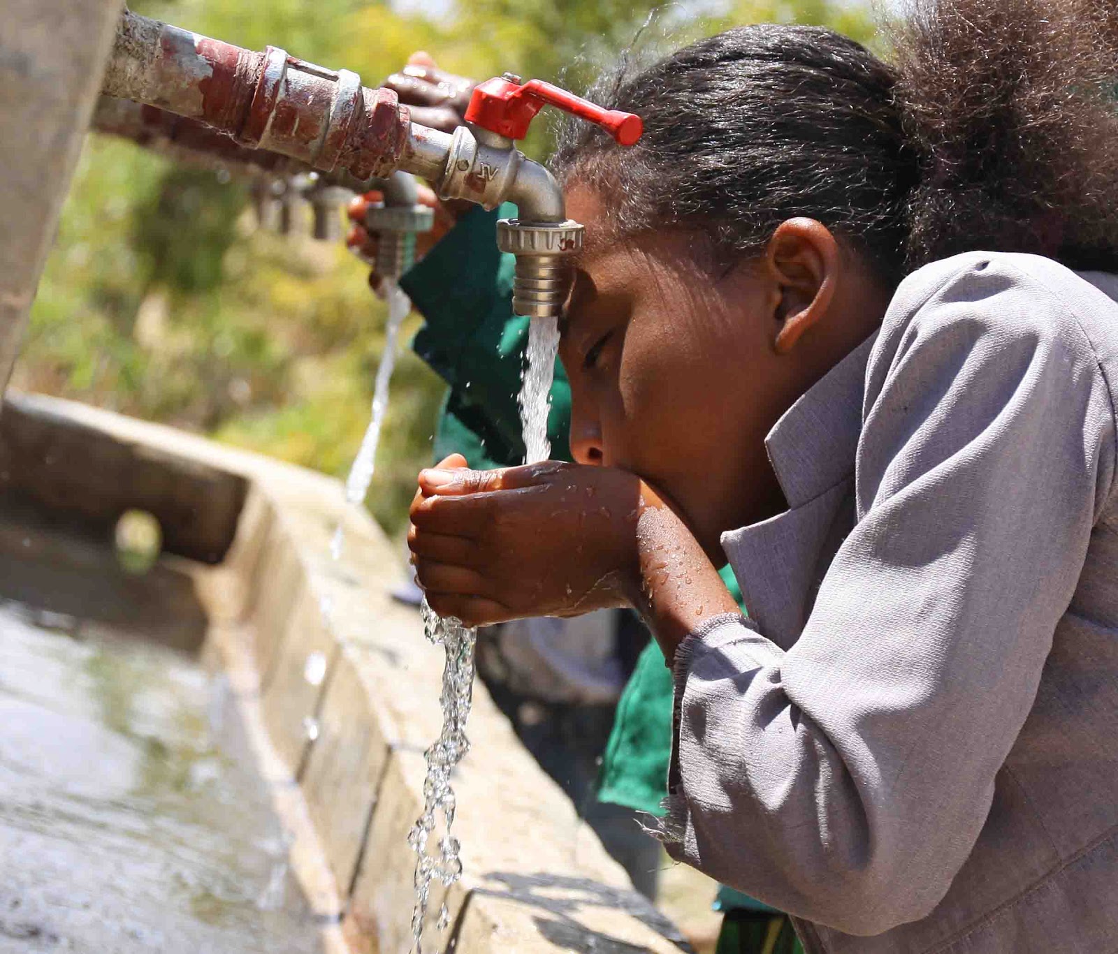 FAMILY FROM AFAR Goosebumps rippled on my arms