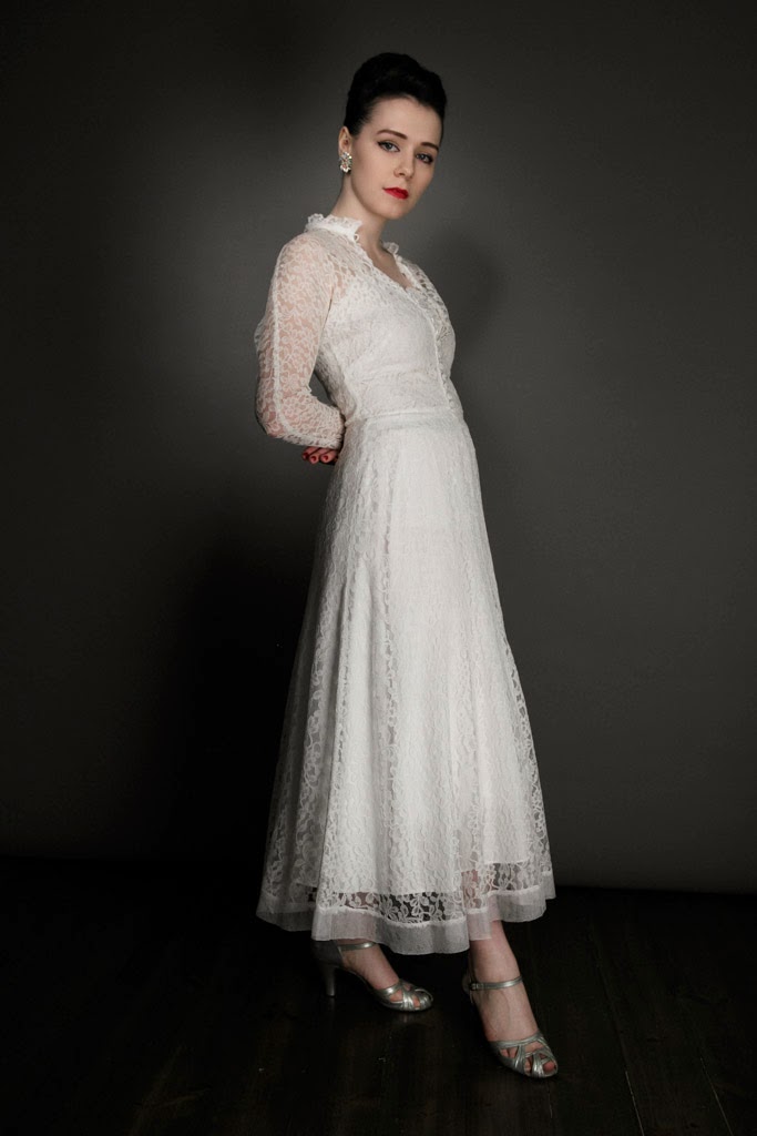 Heavenly Vintage Brides Uk Wedding Blog 1940s Lace Dress With Jacket And Rayon Underslip 995