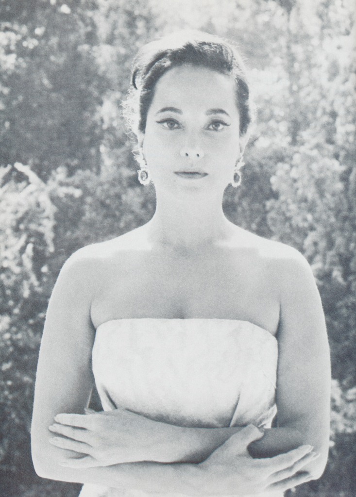 The Peak of Chic® In Swinging Acapulco, the Star was Merle Oberon