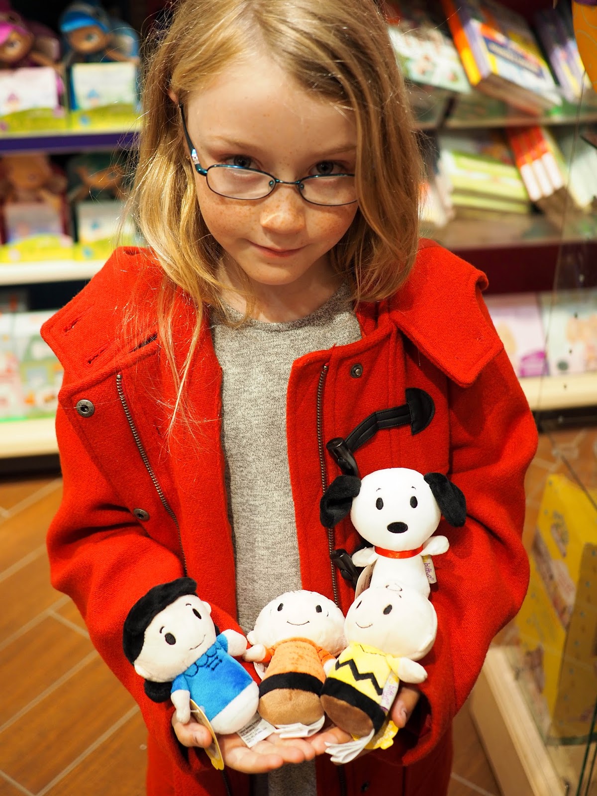 Thanks to Hallmark Gold Crown it's starting to feel a little festive