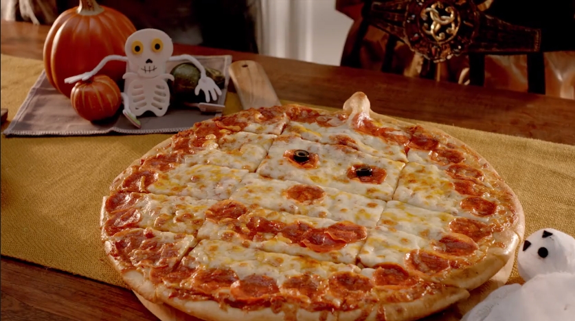 ADD TASTY GARLIC KNOTS TO YOUR ORDER Papa John's new, limited-time Double Cheeseburger Pizza features a pizza with