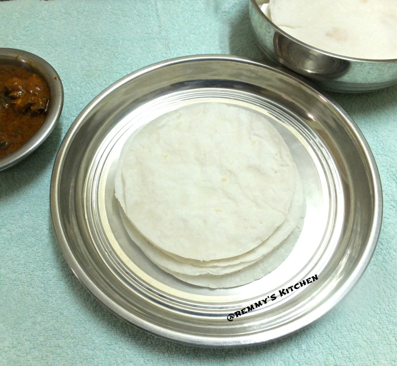 Remmy's Kitchen Ari pathiri / Rice pathiri