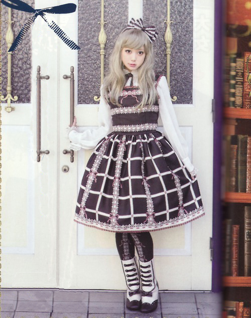 gothic lolita dresses