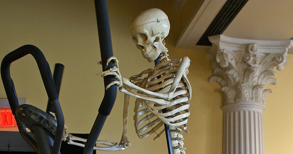 Stitchfork Designs: dancing skeletons.....