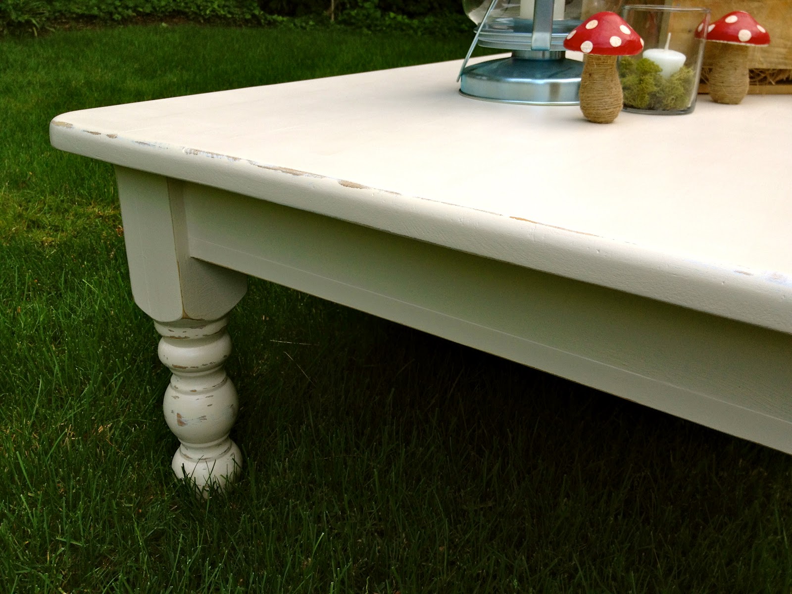 That's My Letter Coffee Table Makeover