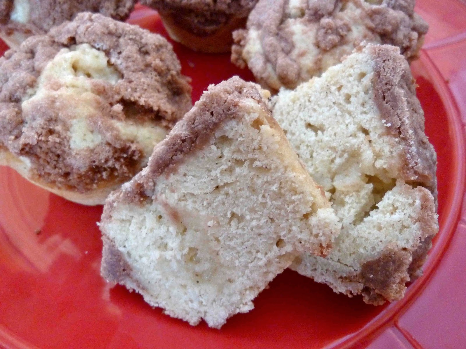 Butter Rum Muffins with hot Cocoa Streusel Diary of a Mad Hausfrau