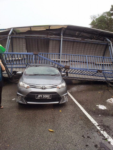 Kejadian Runtuhan Jejantas Pejalan Kaki Di Lebuhraya Pasir Gudang Runtuh, (GAMBAR) Jejantas Lebuhraya Pasir Gudang Runtuh, Jejantas Pejalan Kaki Runtuh, Runtuhan Jejantas Di Johor, Kejadian Runtuhan Jejantas