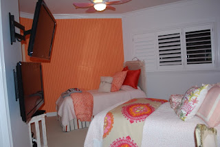 Orange and Pink Theme Twins Room at Luxury Destin Florida Penthouse Condo