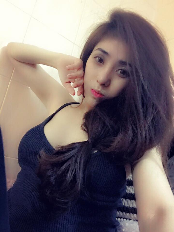 Với 42 bức ảnh gái xinh sexy từ trong nhà ra đến bãi biển