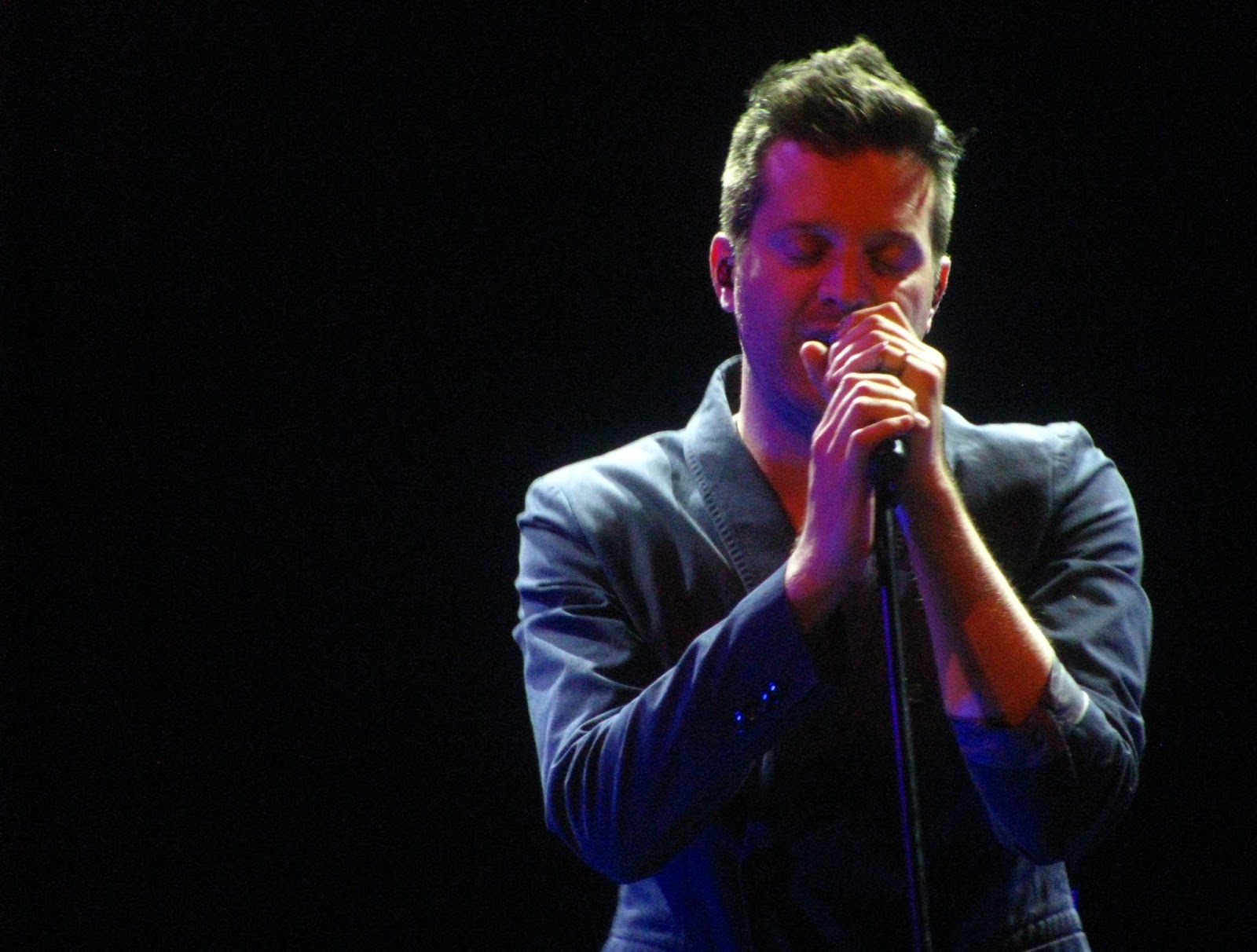 Dry Paint Signs Mayer Hawthorne Celebrates Where Does This Door