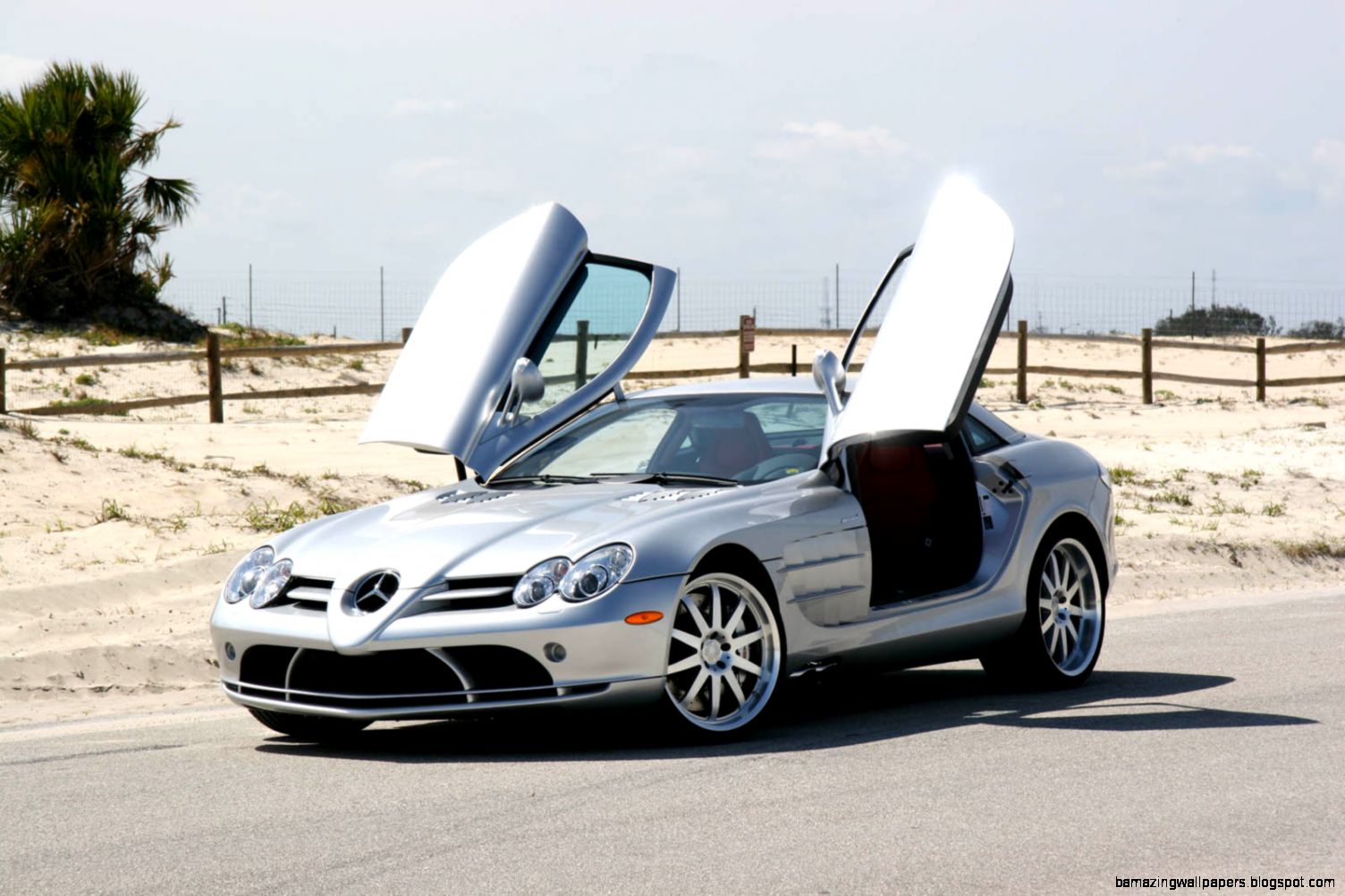 Mercedes Benz SLR McLaren Mercedes Benz SLR McLaren