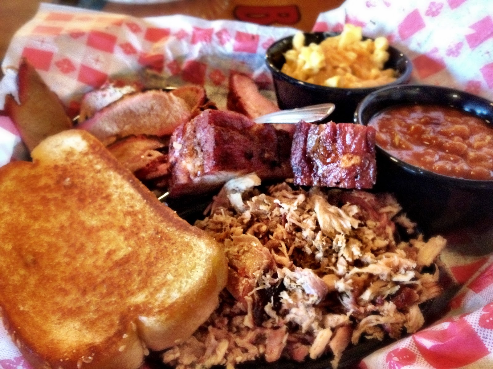 The Barbecue Hunt Smok'n Pig (Valdosta, GA)