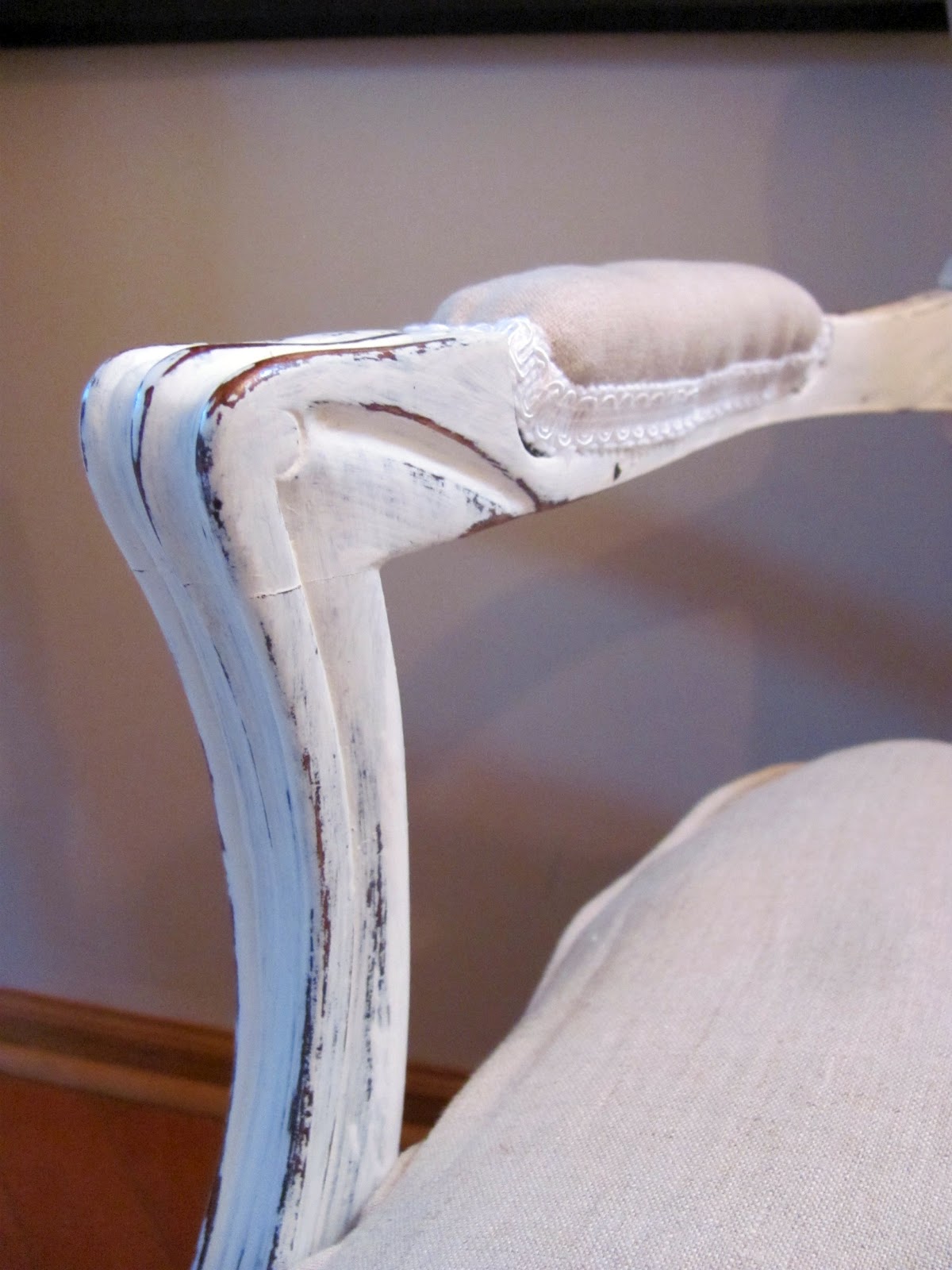 Header Linen Chair Love