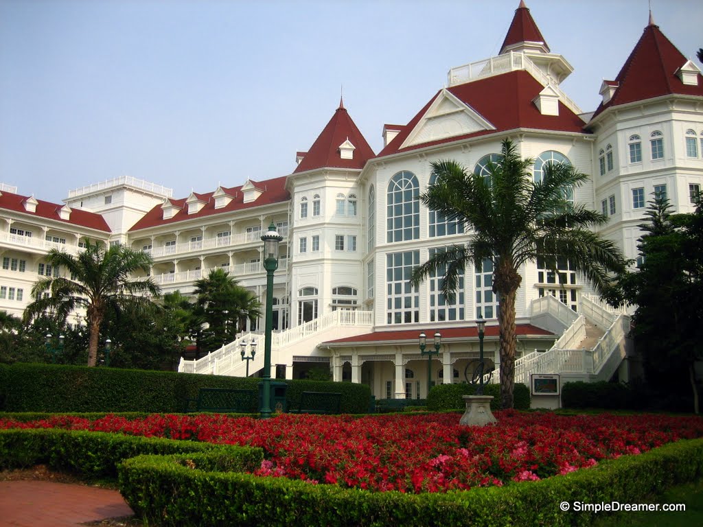 Hotel Guide Hong Kong Disneyland Hotel