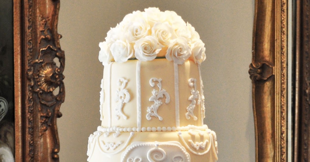 Judy's Cakes Monogram & Roses