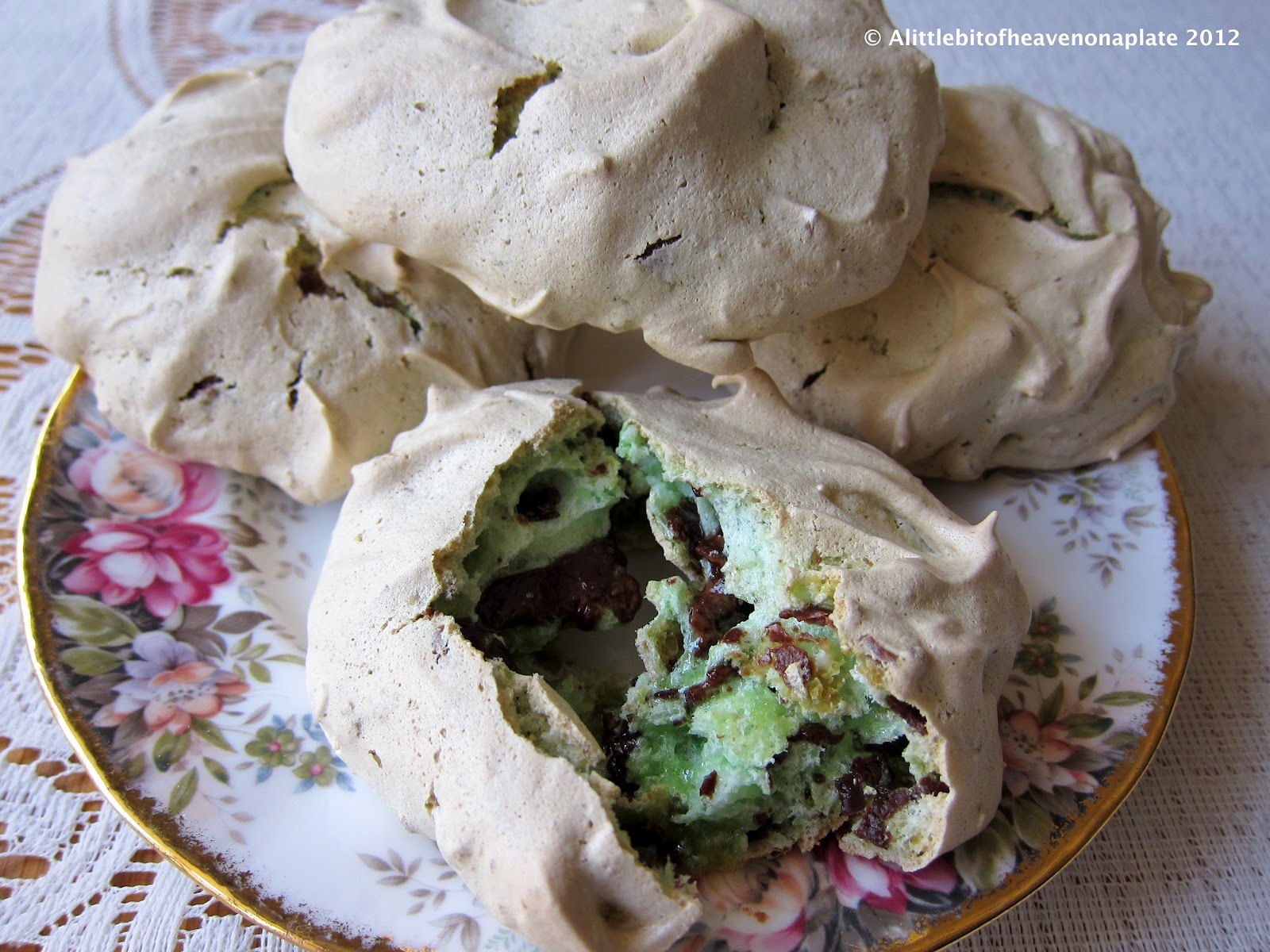 A little bit of heaven on a plate... Molten Mint Meringues recipe