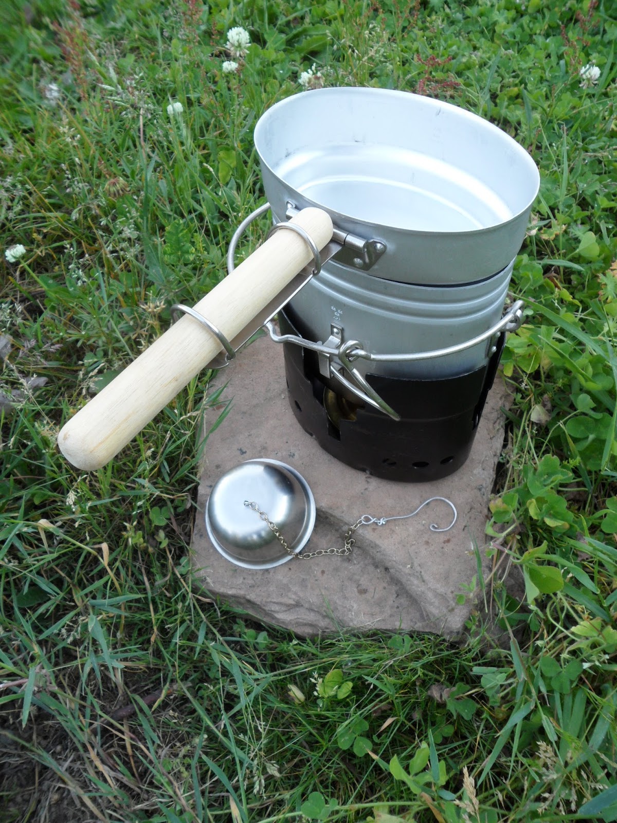 Four Bees Swedish Mess Kit and Stove Snuffer Modification