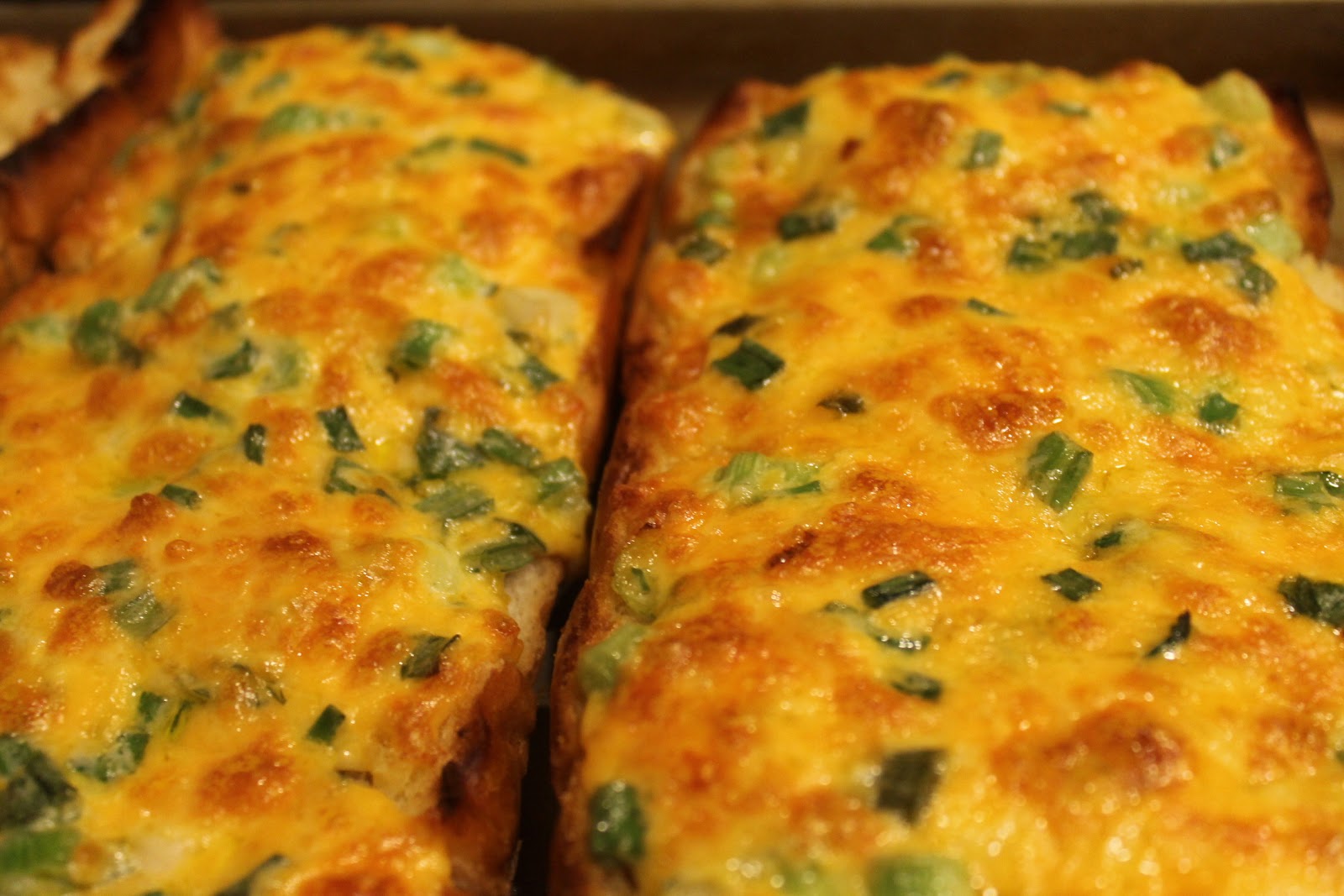 If Goldilocks was a Grandma! Cheesy Cheese Bread!