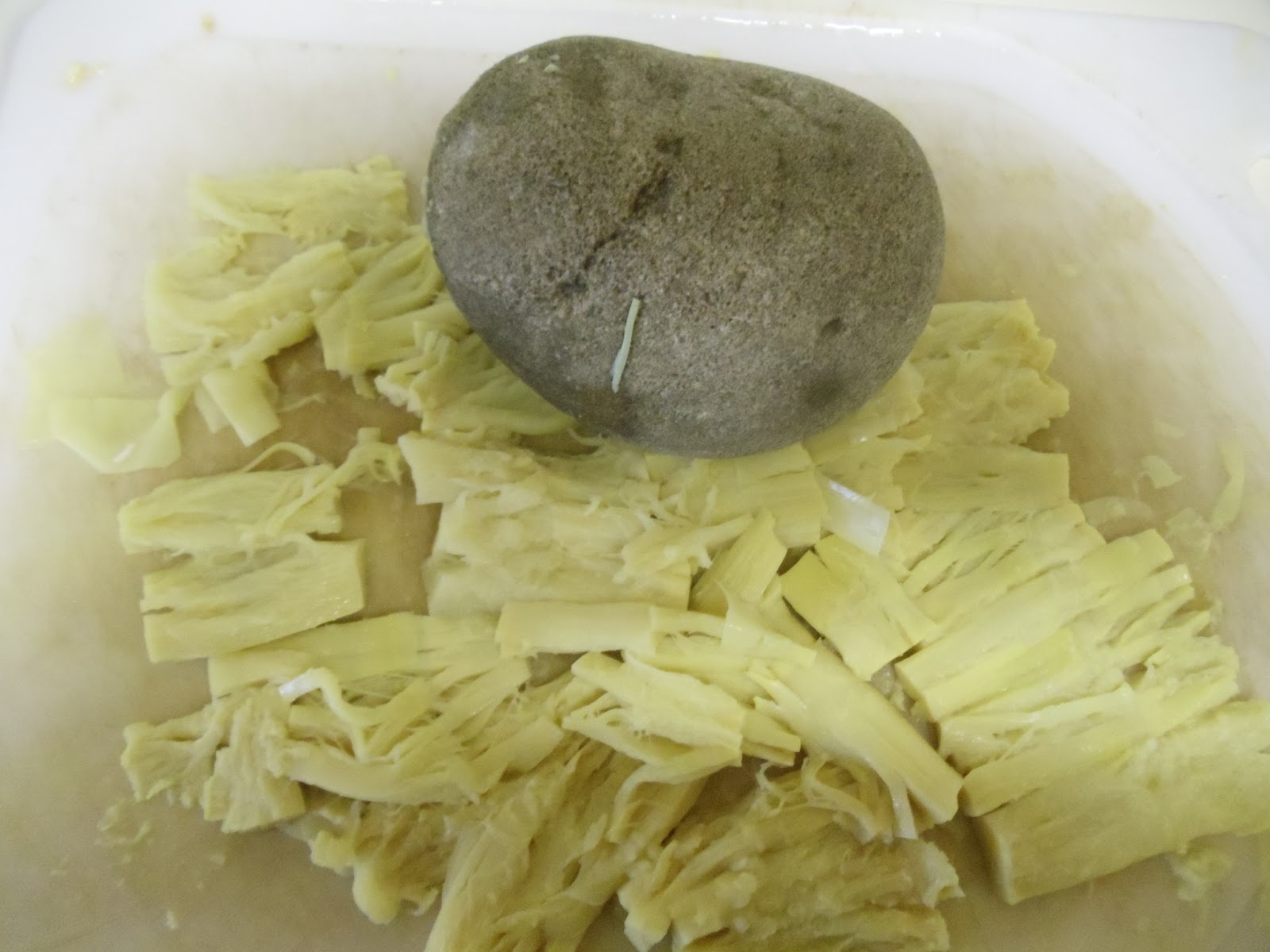 Lakshmi Canteen Keerla Podi (Bamboo shoot fritters)