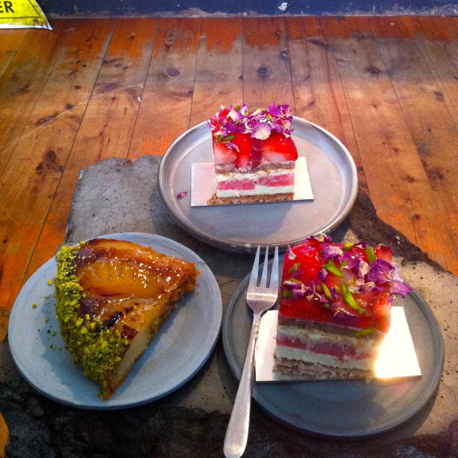 petit macaron Black Star Pastry (Rosebery & Newtown)