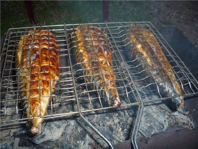 Как приготовить на мангале скумбрию