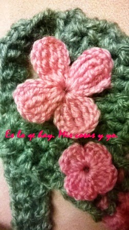 Flor crochet cuatro pétalos Flor de cuatro pétalos