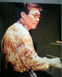 ピアノ：テリー上野