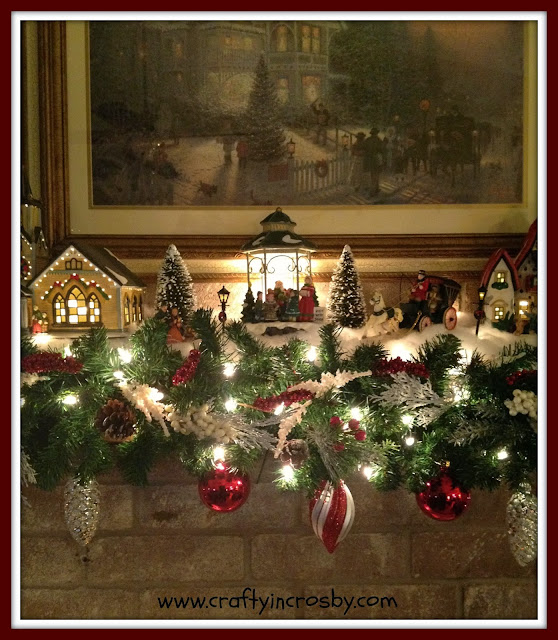 Crafty in Crosby: Mom's Christmas Mantel