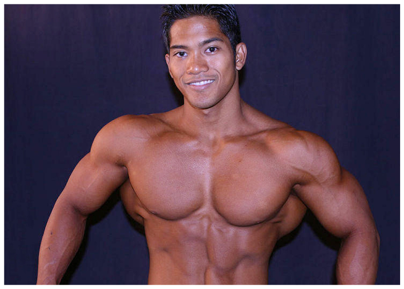 Three weeks later, Alvin Viernes competed in my first contest: the 2002 Big...