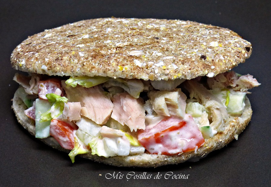 Sandwich De Bonito En Aceite
