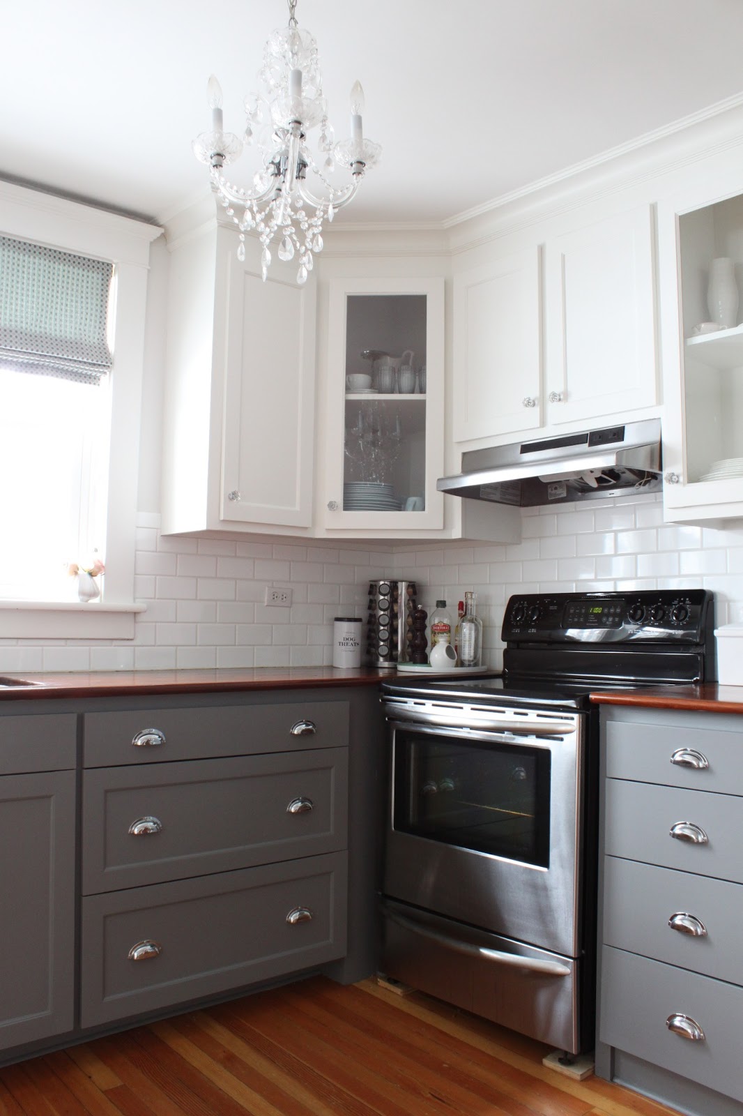 35 Two Tone Kitchen Cabinets To Reinspire Your Favorite Spot In
