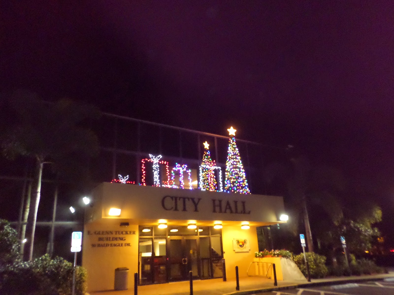 Opowiesci z zycia Marco Island celebruje Boze Narodzenie...czyli Marco