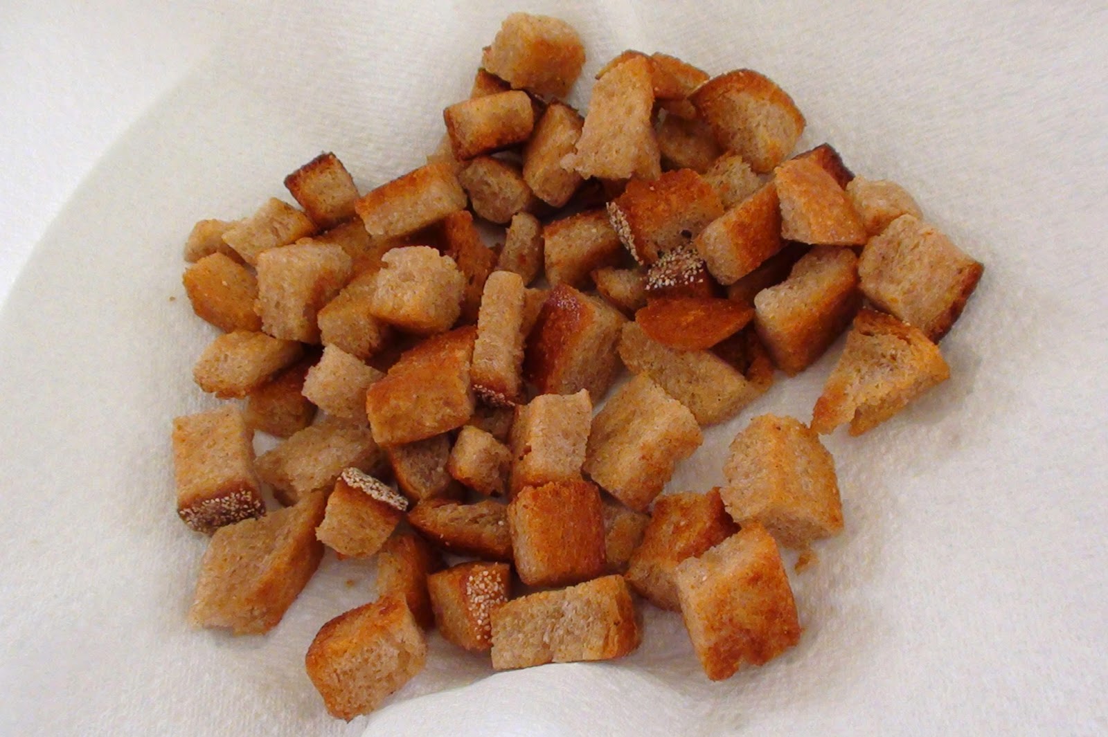 zsuzsa is in the kitchen TOASTED BREAD CUBES PIRITOTT KENYÉRKOCKA