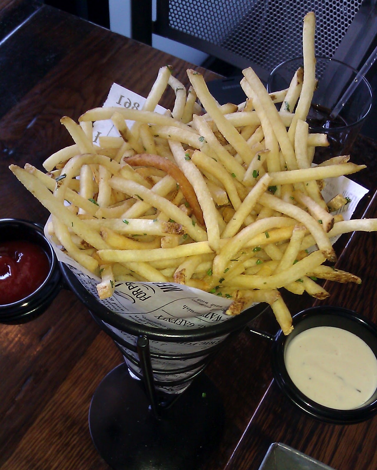 Honest and Accurate Burger Reviews by TheBurgerBusters Plate 38