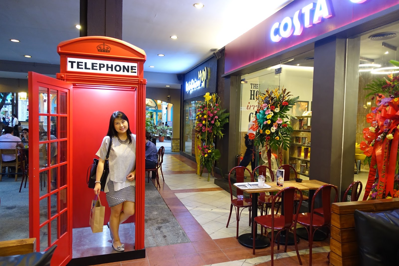 jin loves to eat Costa Coffee