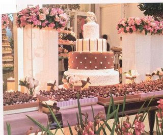 Decoração de noivado rosa e marrom Fotos de Decoração de noivado rosa e marrom