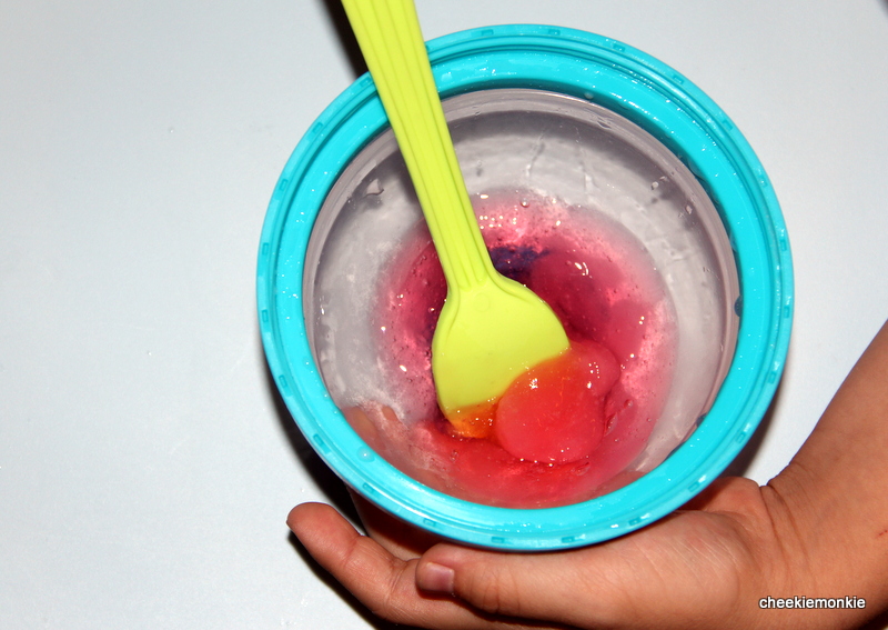 Cheekiemonkies Singapore Parenting & Lifestyle Blog Freeze. Squeeze