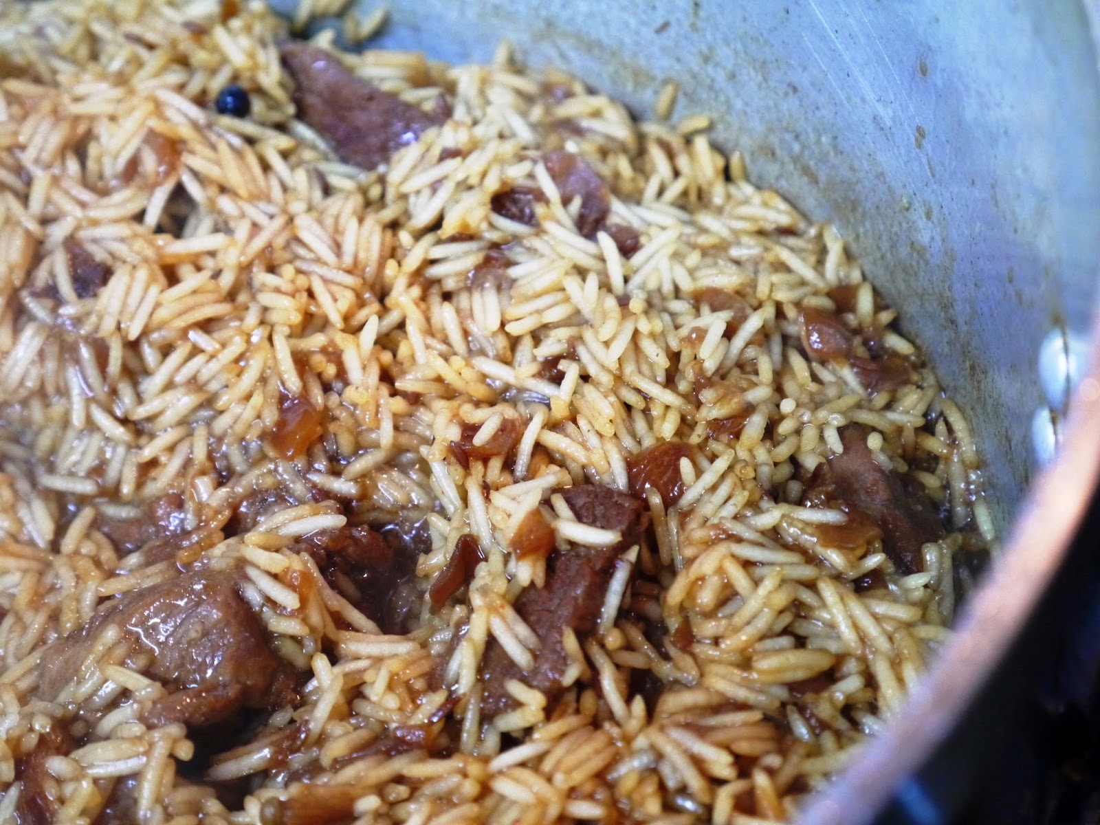 This Muslim Girl Bakes Lamb Pulao